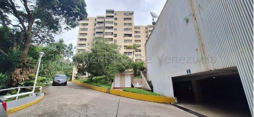 Ms: 24-10528. En Alquiler Apartamento En Las Esmeraldas. A=125m2, 3h, 3b, 2p.