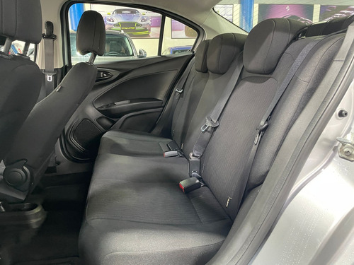 Fiat Cronos 1.3 Drive Flex 4p
