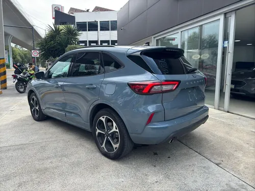 Ford Escape 2.5 St-Line Select Awd Hybrid Cvt