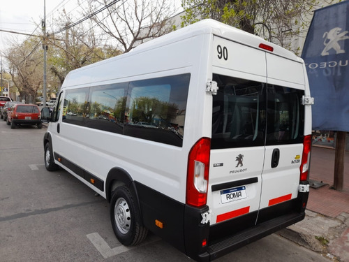 Imagen 4 de 13 de Boxer Premium 2.2 Hdi 440 L4h2 Minibus 17+1