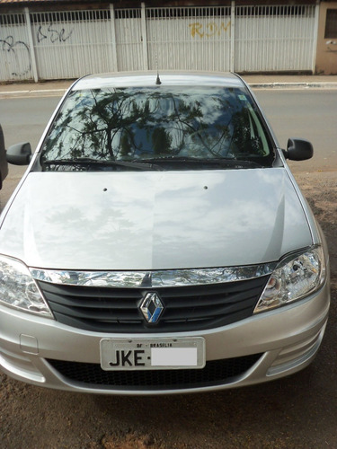 Imagem 5 de 10 de Renault Logan