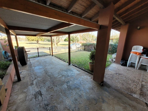 Venta - Casa 4 Ambientes En Barrio Mirasoles