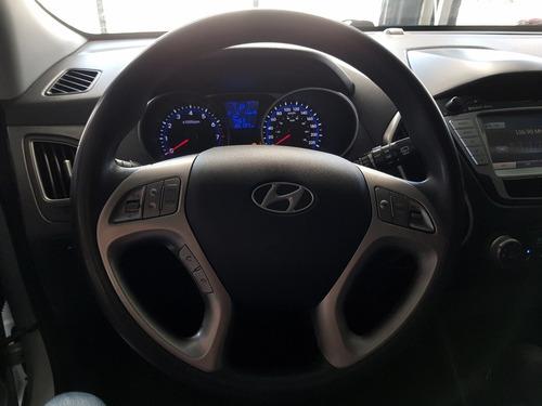 Imagem 10 de 15 de Hyundai Ix35 2.0 Mpi 4x2 16v Flex 4p Automático