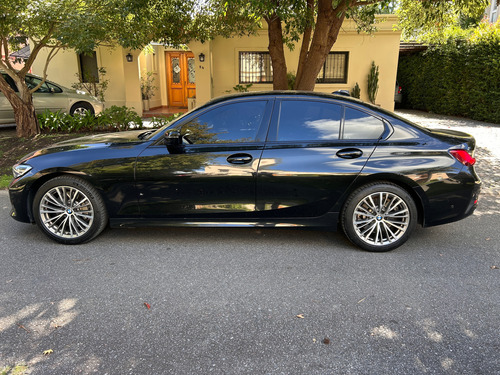 BMW Serie 3 3.0 330i Sedan Sport Line 252cv