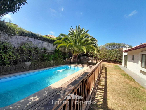 Casa En Venta De 4 Dorm. En Quintero