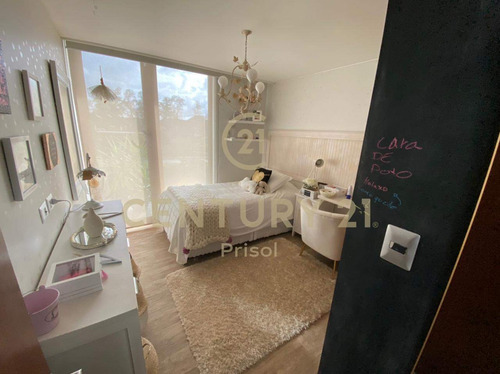 Imagen 20 de 26 de Venta De Casa Residencial En Exclusivo Sector Portal De L...