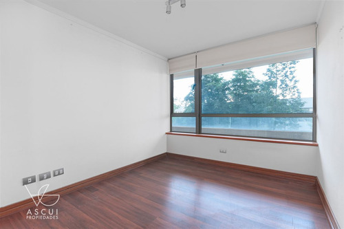 Departamento En Venta De 3 Dorm. En Vitacura