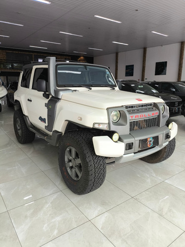 Troller T4 3.2 2p