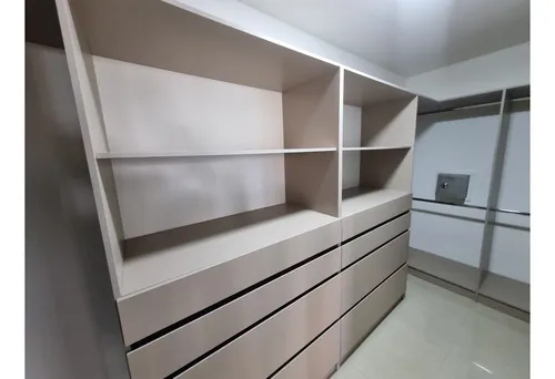 Amplio Y Cómodo Apartamento En Venta En Los Balsos