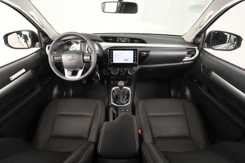 Imagen 7 de 25 de Toyota Hilux Sr 2.4tdi 150cv 4x2 Mt 0km Entrega Inmediata