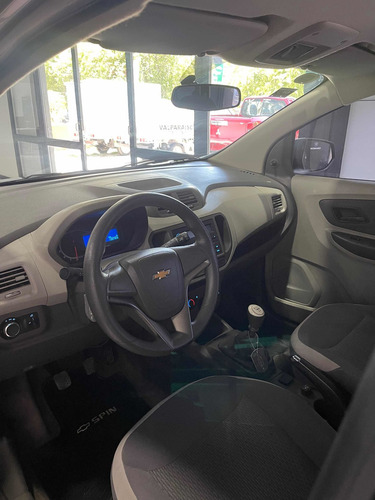 Imagen 3 de 15 de Chevrolet Spin