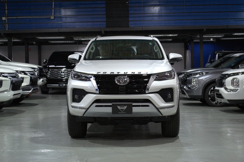 Toyota Fortuner Vxr 2025