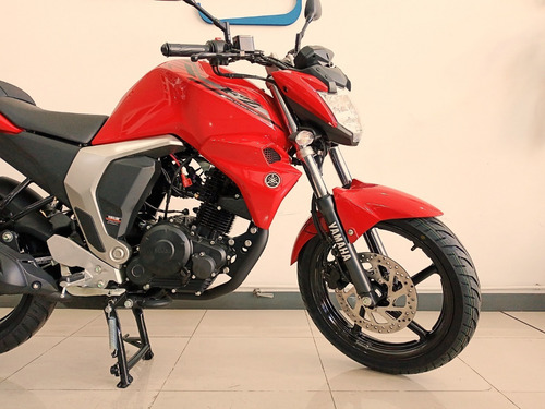 Imagen 3 de 23 de Yamaha Fz Fi 150 Fz150 Street Naked Rojo Motonet