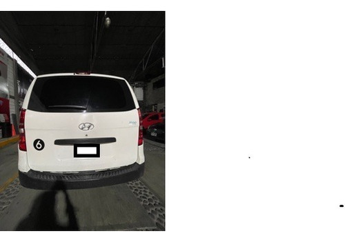 Imagen 2 de 8 de Hyundai H100 2010 270,000km
