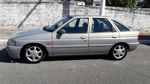 Ford Escort 1998