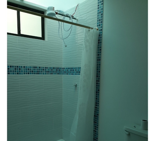 Imagen 13 de 23 de Vendo Casa Independiente Con Opcion A Construir Otros Pisos, Calle Principal, Norte De Quito Carapungo