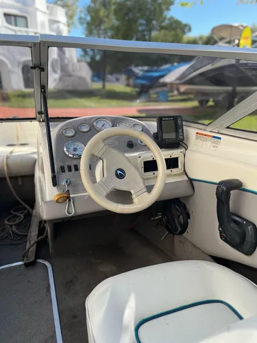 Lancha Bayliner 1750 Capri Americana