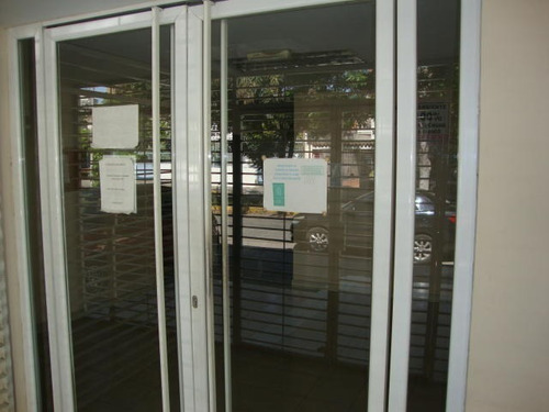 Imagen 4 de 30 de Jg López**/ Edificio En Venta Este Barquisimeto, Tlf. 0414-5533925 Cod. # 21-11613 $ 200000, 14 Baños, 12 Oficinas. Tiene Tanque De Agua 50000lts. Locales Y Mas. 390 M² Lara, Venezuela