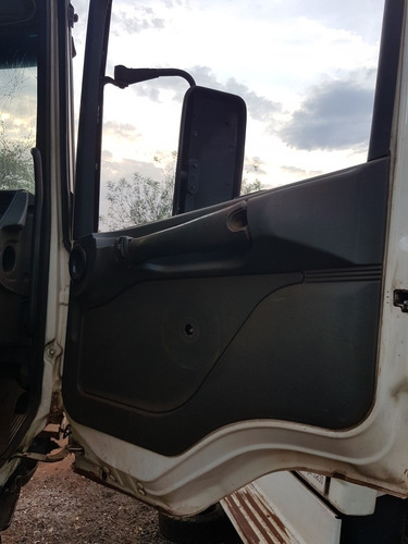 Cabine Scania P360 Canavieira 2006