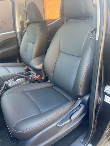 Nissan Frontier 2.5 Se Dc 4X2 Mt