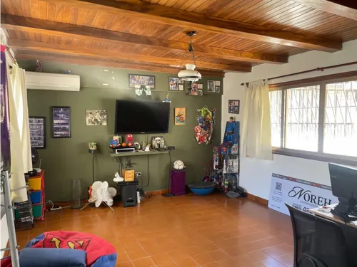 Se Vende Casa Urb. Los Chorros