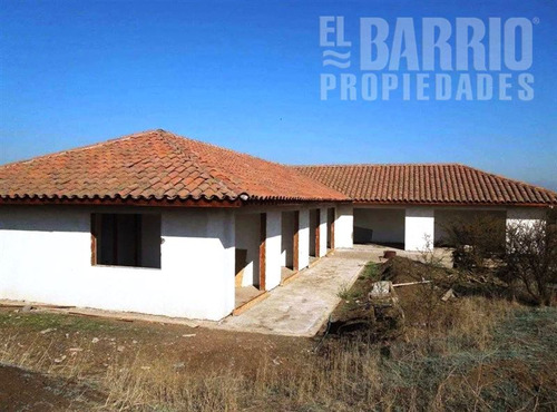 Casa En Venta De 4 Dorm. En Piedra Roja Chicureo