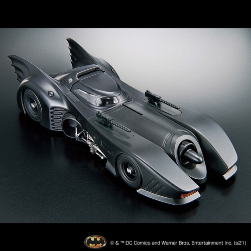 Batman 1989 1/35 Escala Plastic Model Kit Batimobil Bandai (Usado)