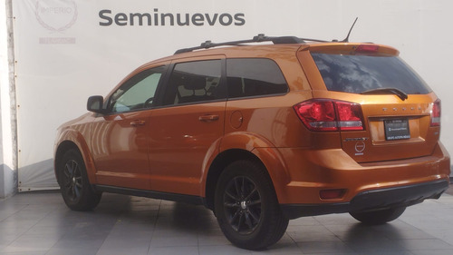 Dodge Journey 2.4 Sxt 5 Pasajeros Plus Mt