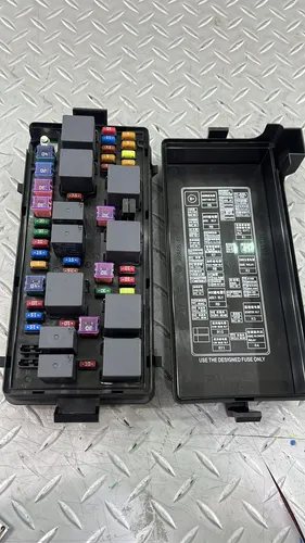 comprar Caja De Fusibles O Fusiblera Para Chery Orinoco M11 Original