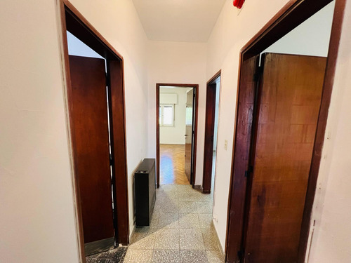 Casa De 3 Ambientes En Alquiler, En San Isidro
