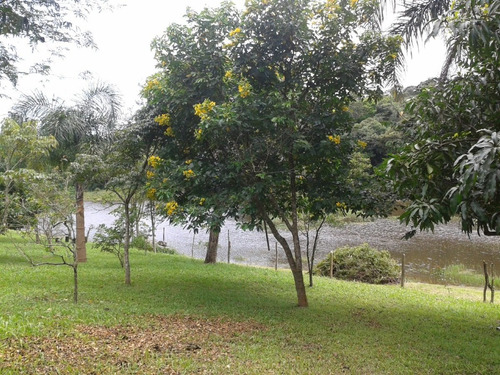 Imagem 9 de 9 de Imperdivel 1000m² Na Represa Itupararanga-cód.t011