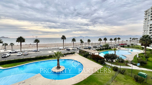 Departamento Frente Al Mar Con Hermosa Vista