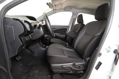 Toyota Etios 1.5 Xls At