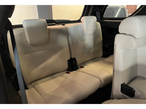 Toyota Hilux SW4 2.8 D-4D TURBO DIESEL DIAMOND 7L 4X4 AUTOMÁTICO