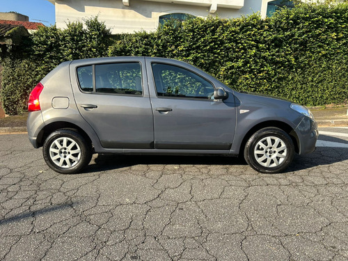 Renault Sandero 1.0 16v Expression Hi-flex 5p