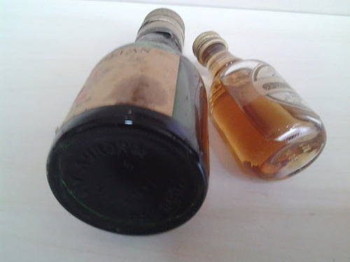 Miniatura Conhaque Alemão E Vinho