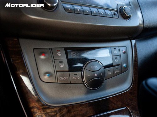Imagen 19 de 25 de Nissan Sentra Exclusive Cvt Extra Full | Permuta / Financia
