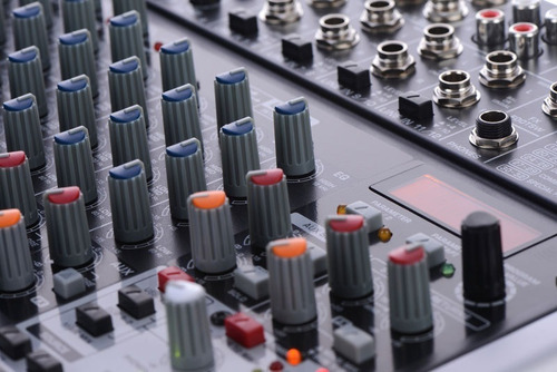 Imagen 3 de 3 de Mezclador Behringer Xenyx Qx1622usb - B Stock
