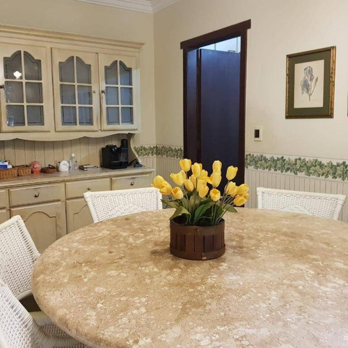 Imagem 16 de 26 de Casa Espetacular Com Quadra, Piscina E Muito Verde, Terreno De 1121 M² ! - Ca1024