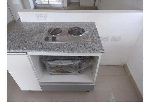 Imagen 6 de 18 de Av Belgrano 3600 - Con Pileta - Piso 2 Dos Balcones.