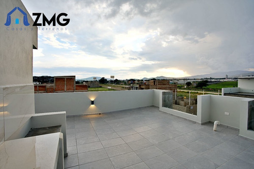 Casa De Lujo En Punto Sur Este #56, Con Roof Garden, Recorri