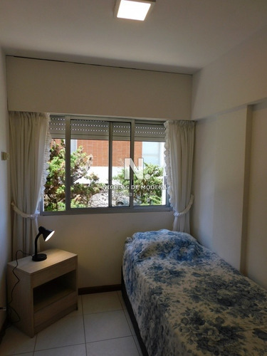 Alquila Apartamento 3 Dormitorios , 2 Baños-ref:2521