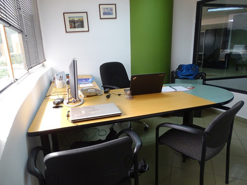 Excelente Oficina En Venta En Excelente Torre Ejecutiva Codigo 568069