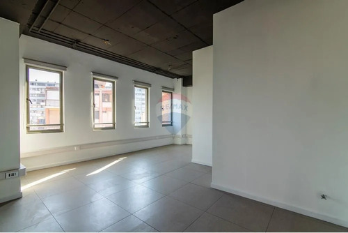 Of. Planta Libre 104,64 Mts2 Metro P. De Valdivia