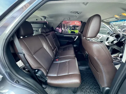 Toyota Fortuner 2.7 SRV