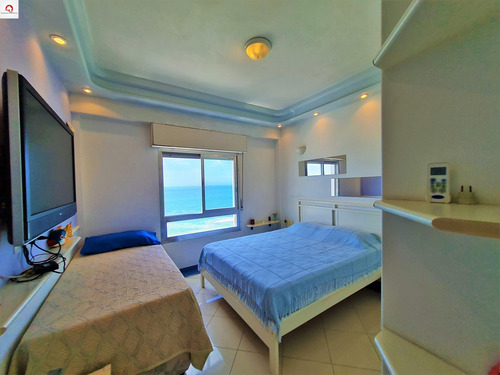 Imagem 4 de 17 de Apartamento À Venda Na Praia Das Pitangueiras, Guarujá-sp, Frente Para O Mar, 4 Dormitórios, Sala 3 Ambientes, Sacada, Vista Panorâmica Para O Mar - Ap05614 - 69008280