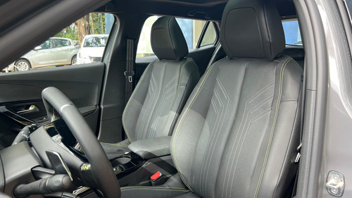 Peugeot 2008 1.0T Gt