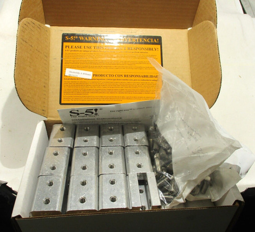 New Box Of 30 S-5! Solutions S-5-v Solar Clamp W/ Hardwa Ccg