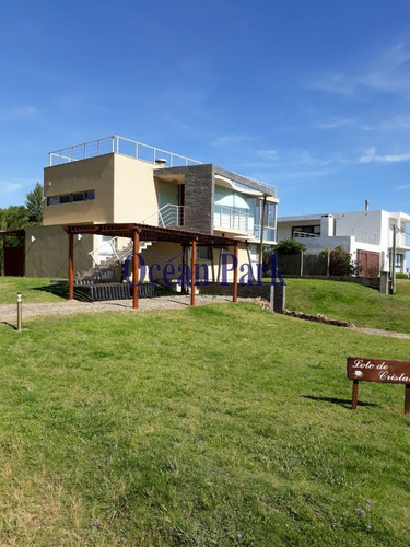Imagen 1 de 22 de A Pasos Del Mar. Amplia, Piscina - Loto De Cristal