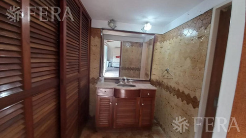 Imagen 29 de 30 de Venta Casa 5 Ambientes Con Cochera, Fondo Con Piscina Y Quincho En Quilmes (30689)